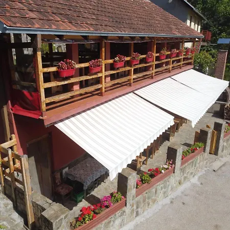 Kod Dace * Banja Topilo