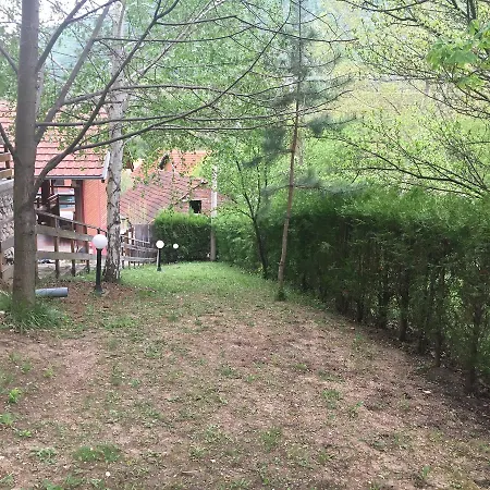 Kod Dace Banja Topilo